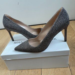 Manolo Blahnik pointed toe pumps size 7.5